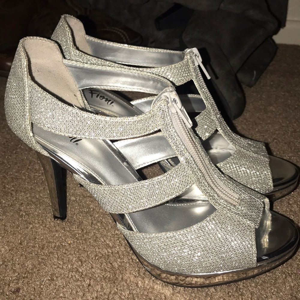 Fioni Sparkly Sliver Heels